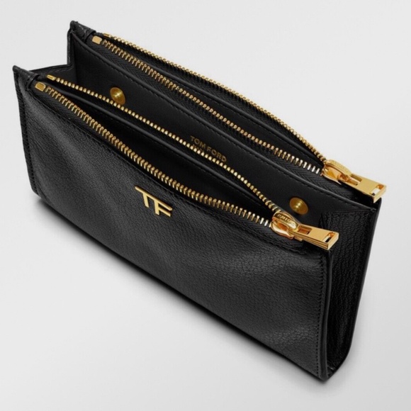 NEW + BEAUTIFUL - Tom Ford Women's Wallet - Black leather with TF External Logo - Picture 4 of 5